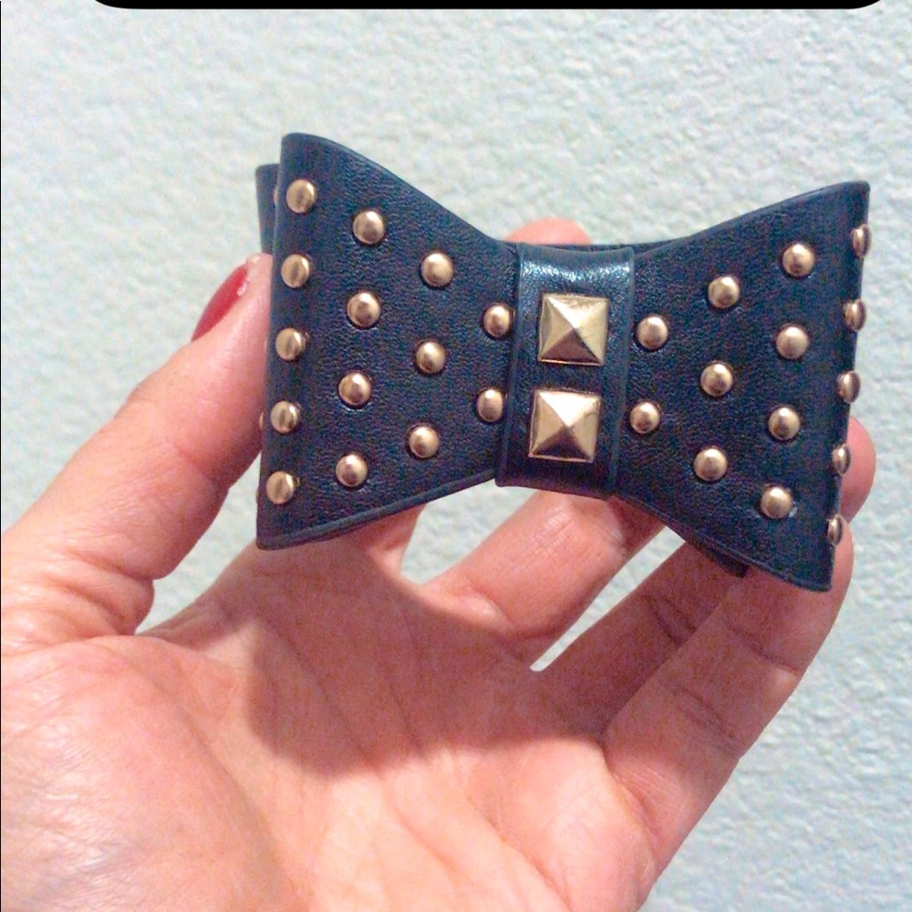 Black bow cuff